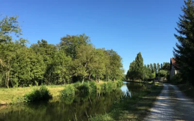 Le canal de Bourgogne à vélo depuis Arceau