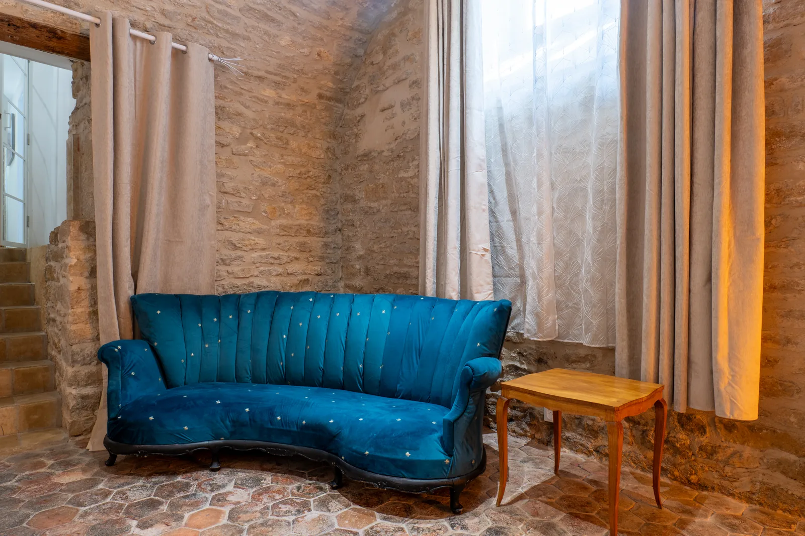 Chambre principale du gîte, vue d'ensemble Chambre principale du gîte, vue d'ensemble